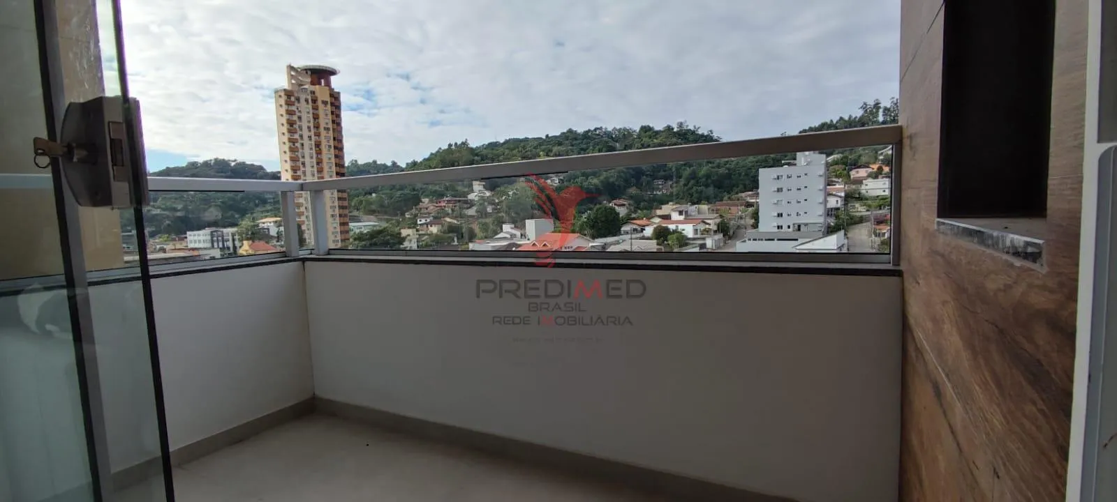 Foto do imóvel Apartamento com 2 quartos perto da Vila Germanica com Sacada e Churrasqueira em Velha, Blumenau - SC