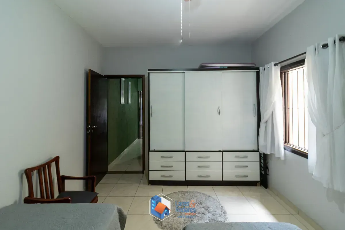 Imagem Sobrado para venda em Vila Marina com 2 quartos, sendo 2 suítes, 180m²