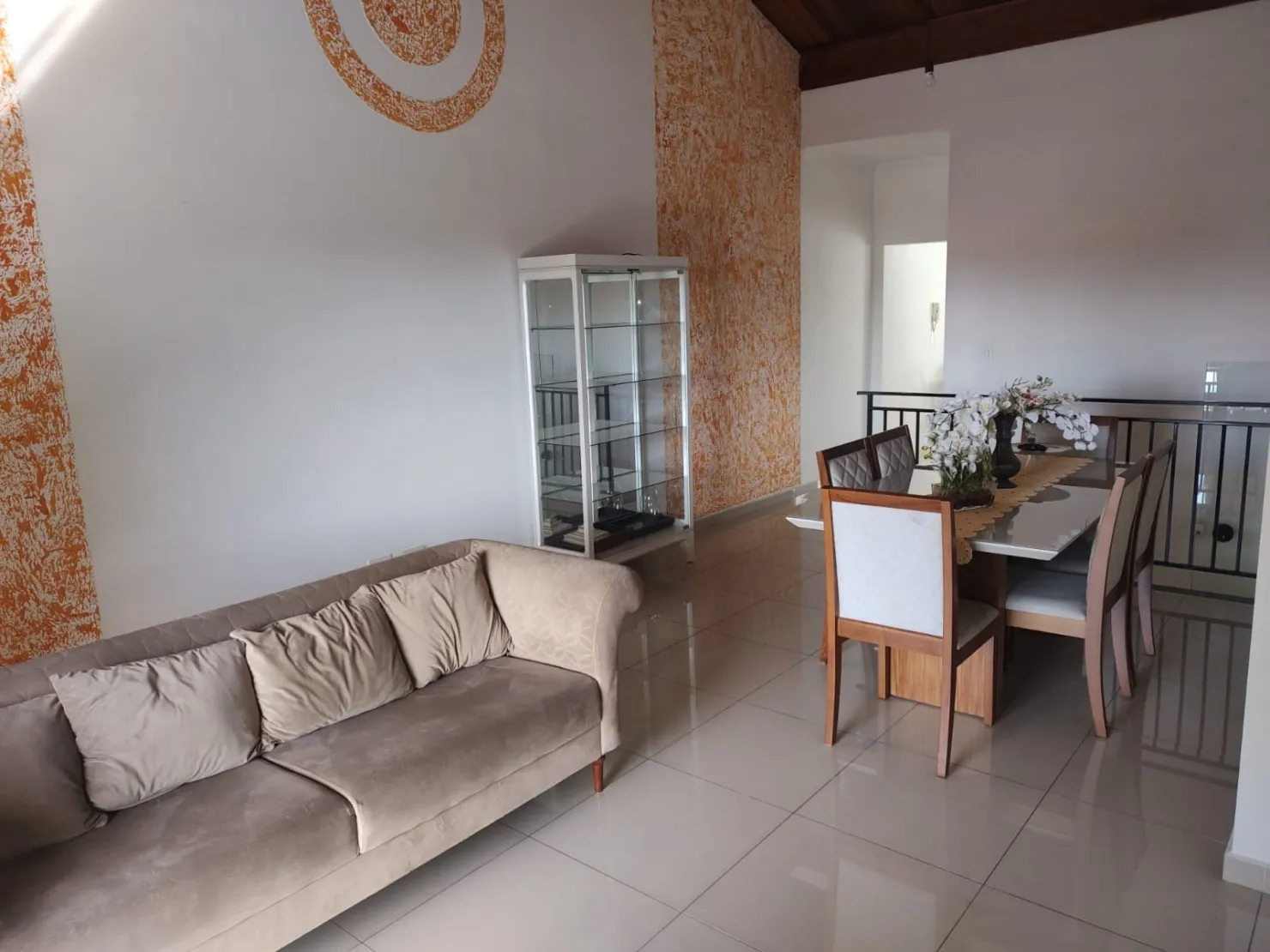 Imagem Casa à venda 3 Quartos, 1 Suite, 2 Vagas, 215M², Chácara do Visconde, Taubaté - SP