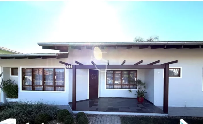 Imagem Casa à venda no Saguaçu em Joinville, por 1.550.000,00