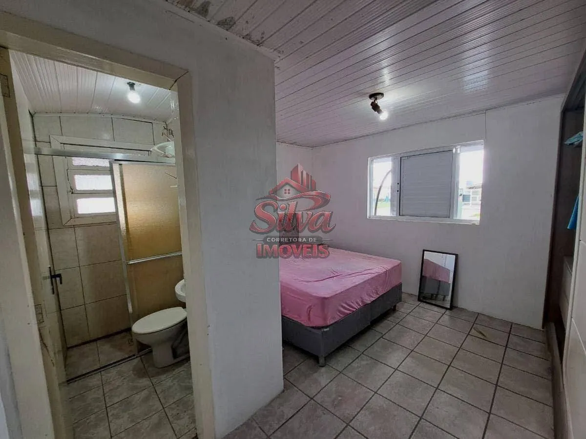 Imagem C301 | Casa com piscina à venda a 250m do mar no Mariluz