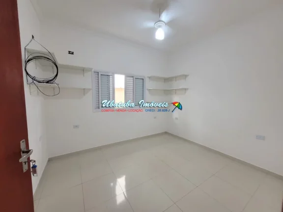 Imagem Linda casa com 03 dormitórios - Cond. Fechado - Bairro Horto