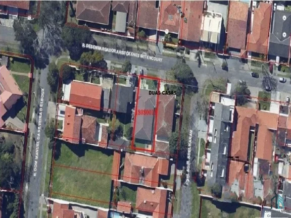 Imagem Terreno no Tarumã, com casa em Curitiba PR