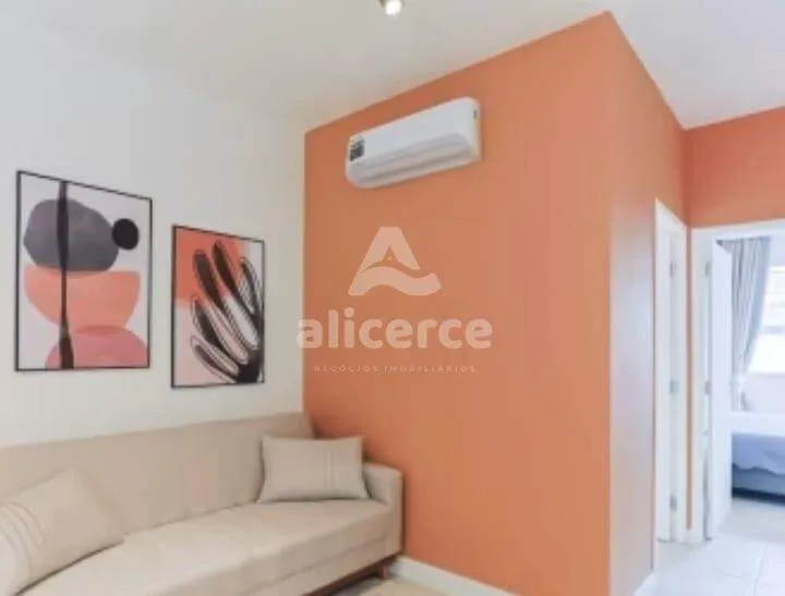 Imagem Apartamento de 2 dormitórios no Centro de Florianópolis