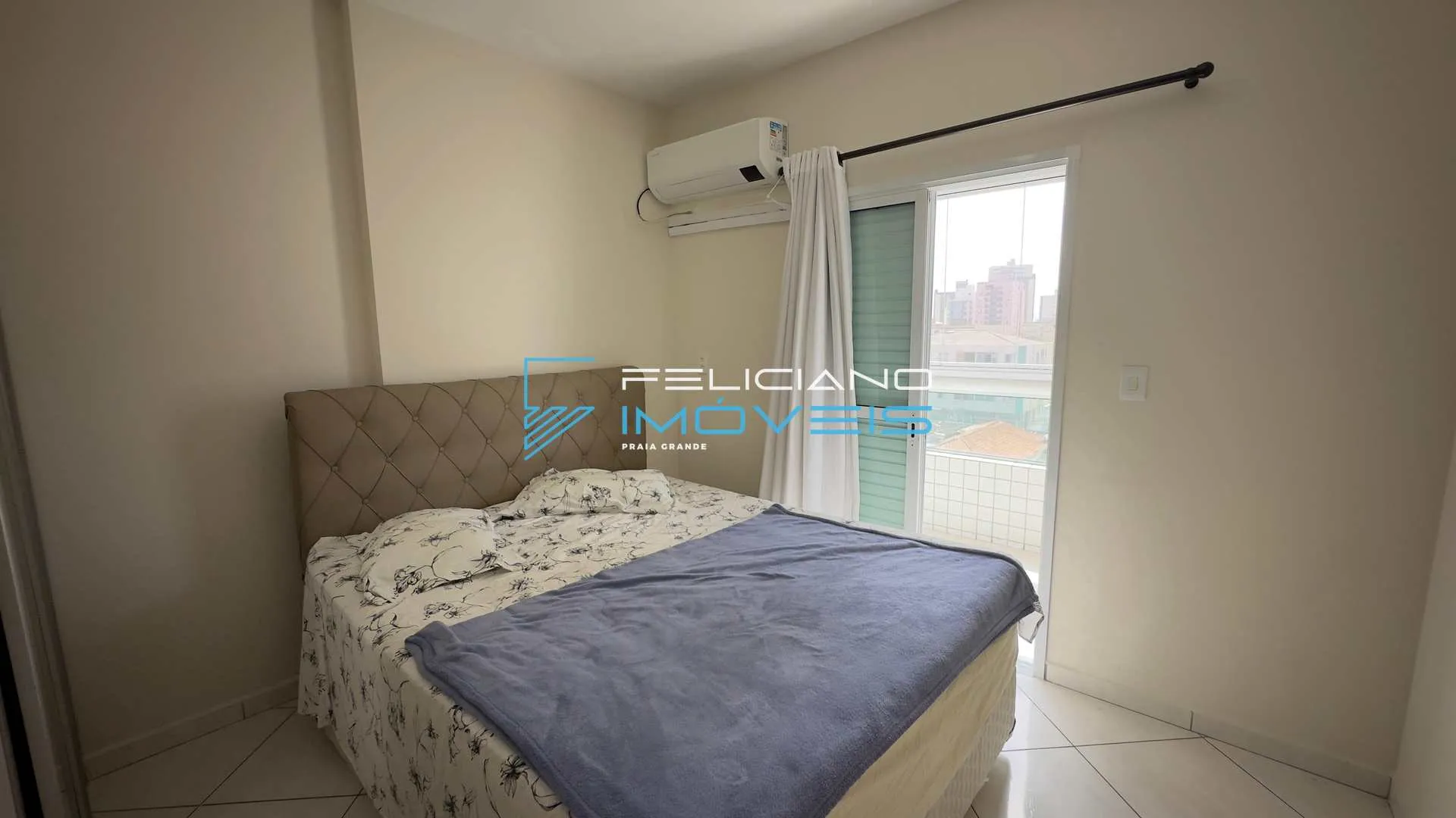 Imagem Apartamento na Ocian com 2 dormitórios e área de lazer.