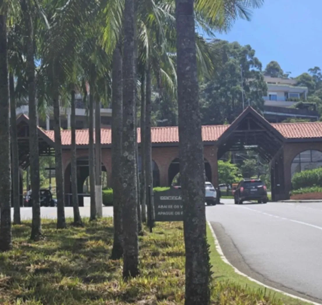 Imagem Terreno à Venda em Condomínio no Residencial Tamboré - Barueri-SP: 1.328,00 m² de Área