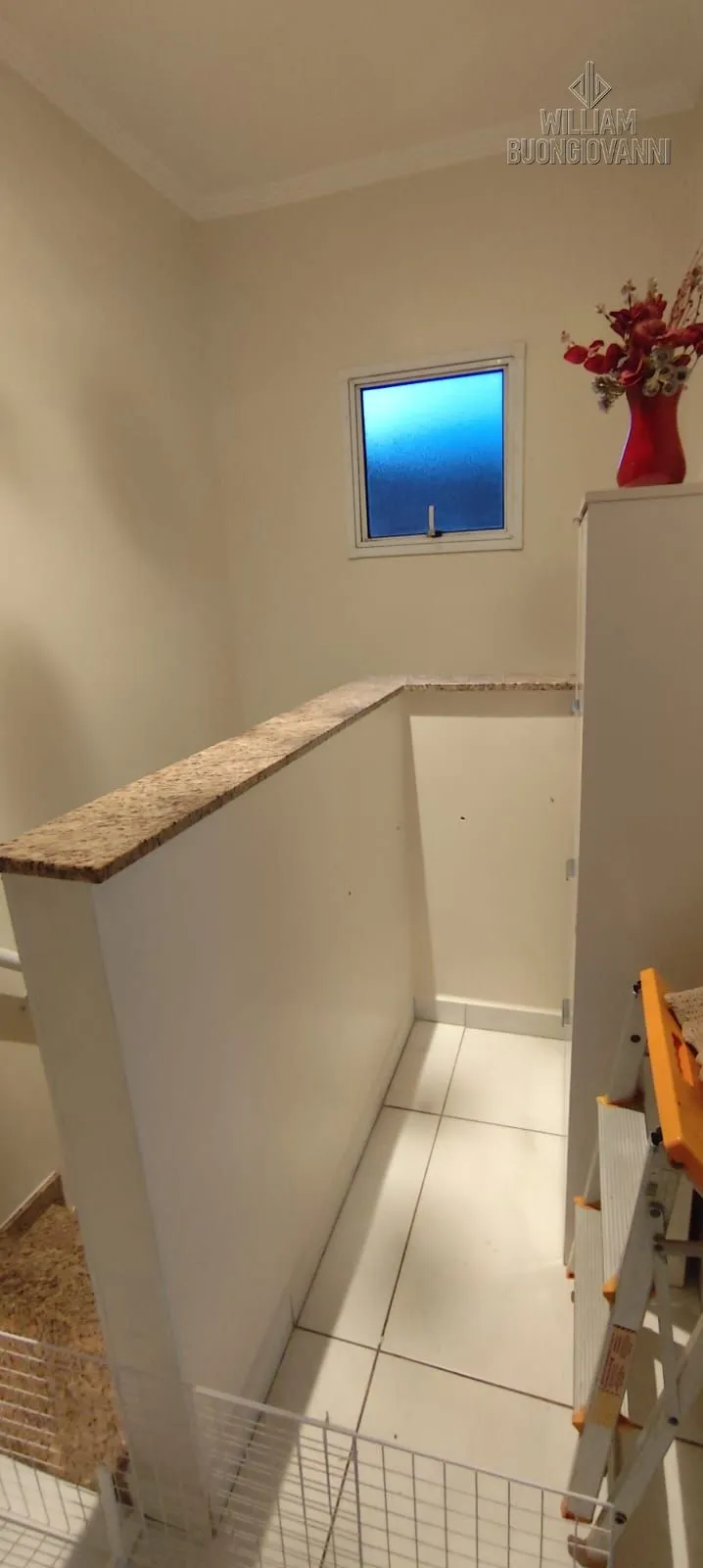 Imagem Sobrado à venda - 3 dorms, suíte, 145 m², churrasqueira e 2 vagas