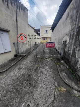 Imagem Sobrado a venda, a 600 metros do metrô Vila Prudente, com 2 dormitórios e vaga de garagem.
