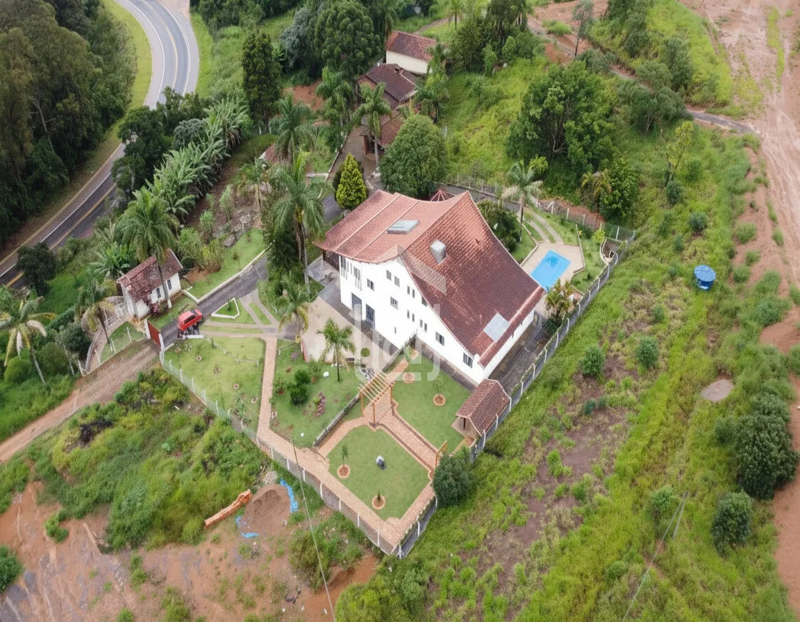 Imagem Chácara 670 m² à venda em Morada dos Pássaros, Poços de Caldas