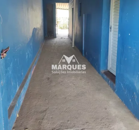 Imagem Imovel com 3 casas, terreno de 400m2