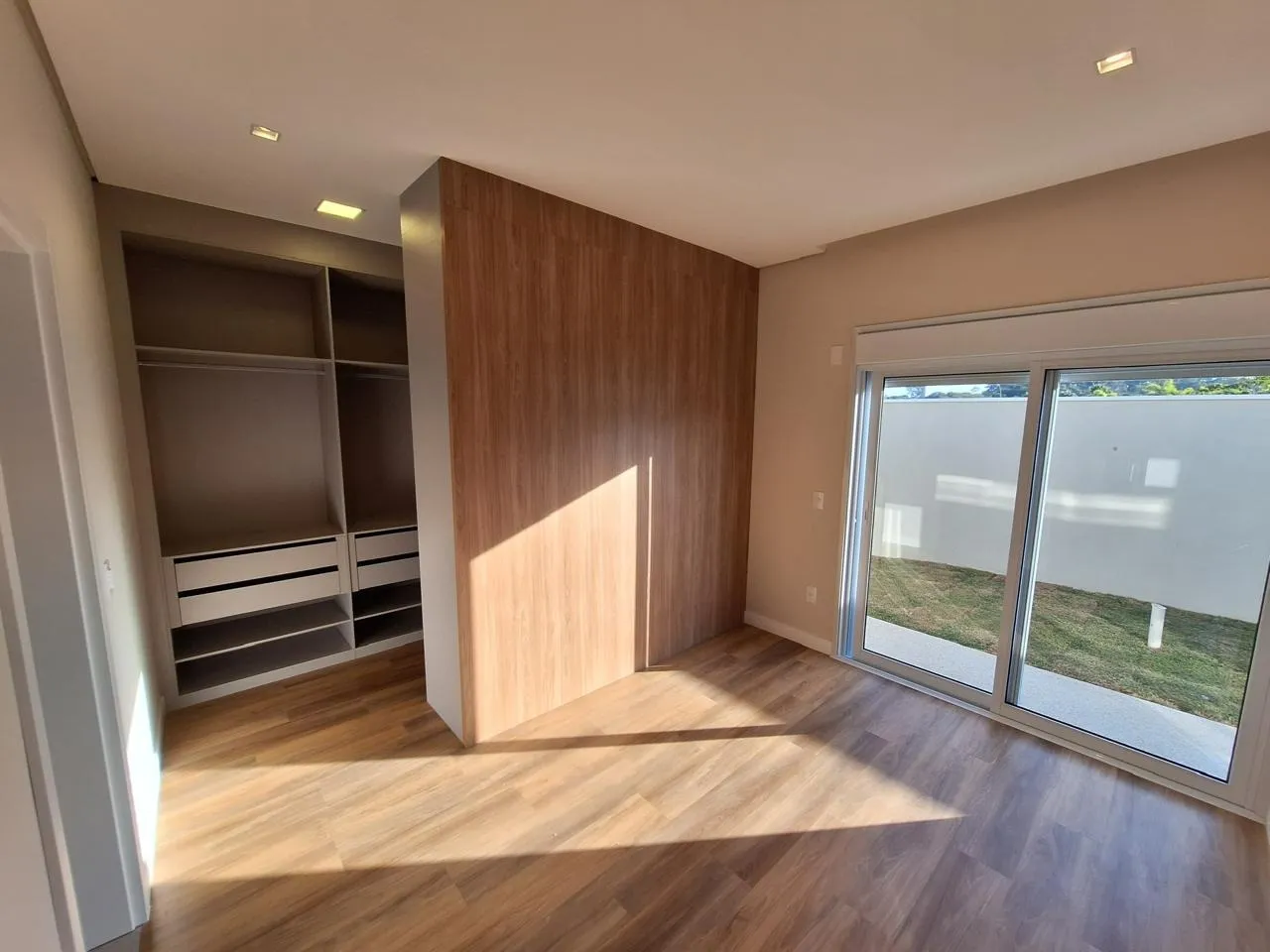 Imagem Casa de Alto Padrão Localizada no Alphaville Castelo Itu- Venda/ Locação