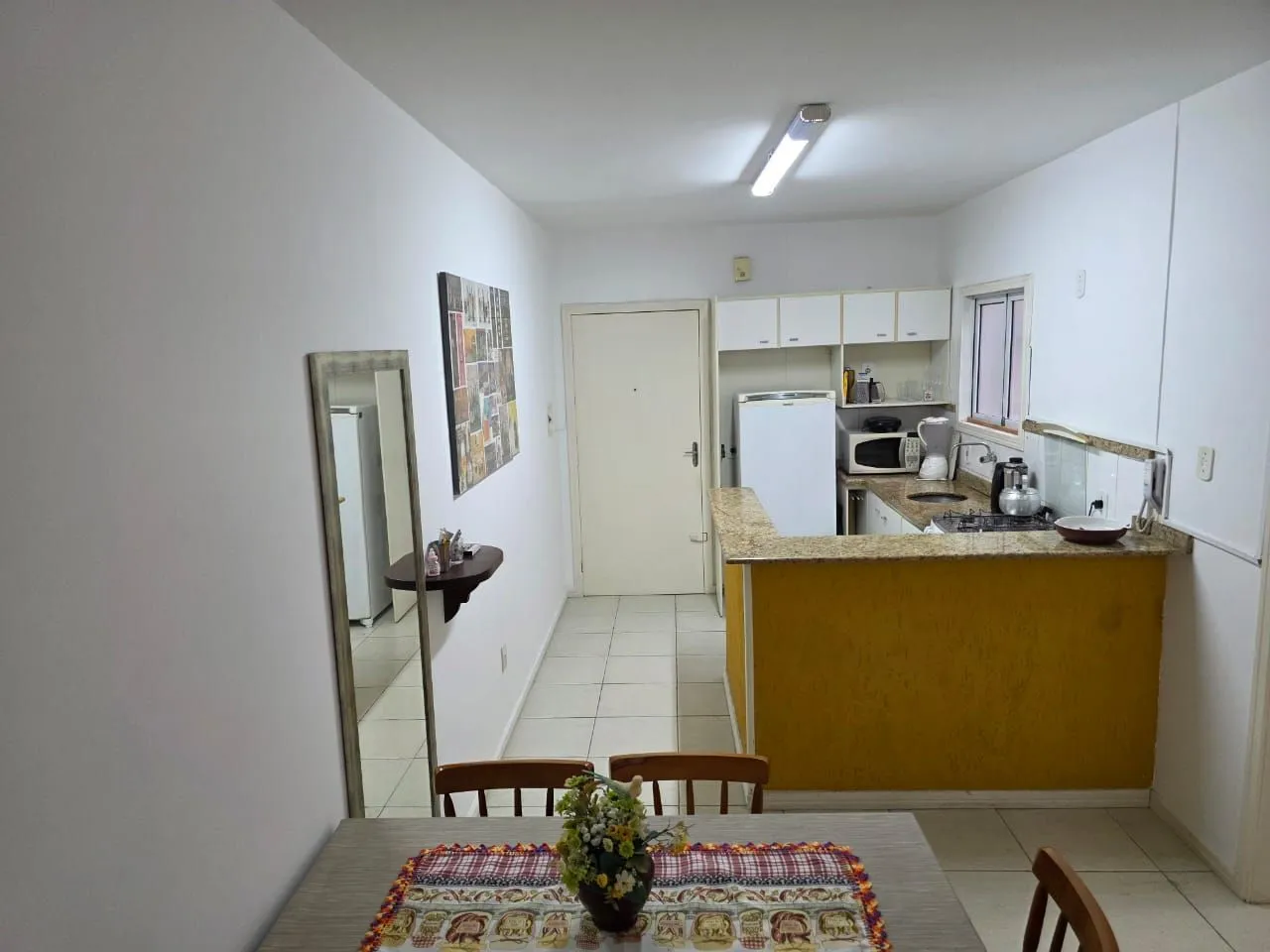Imagem Apartamento Mobiliado 2 Dormitórios com Vaga Coberta, Centro, Capão da Canoa
