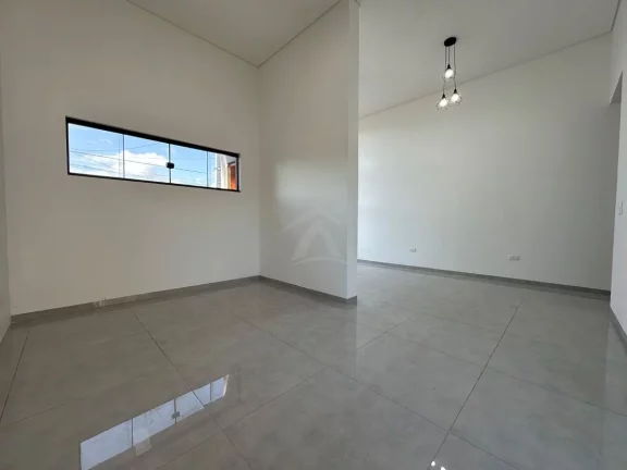 Imagem CASA COM PISCINA, 1 SUÍTE + 2 QUARTOS, BAL PRINCESA DO MAR