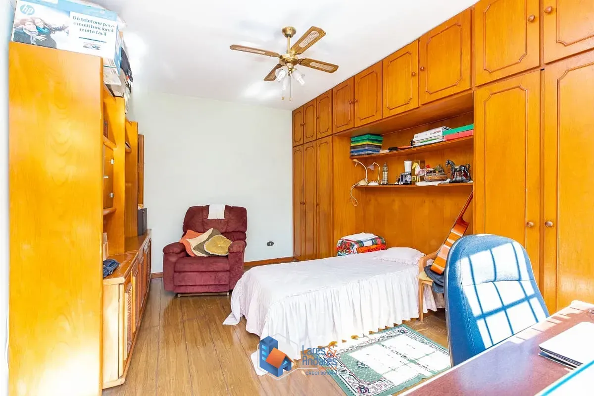 Imagem Sobrado para venda em Brooklin com 4 quartos, sendo 1 suíte, 250m²