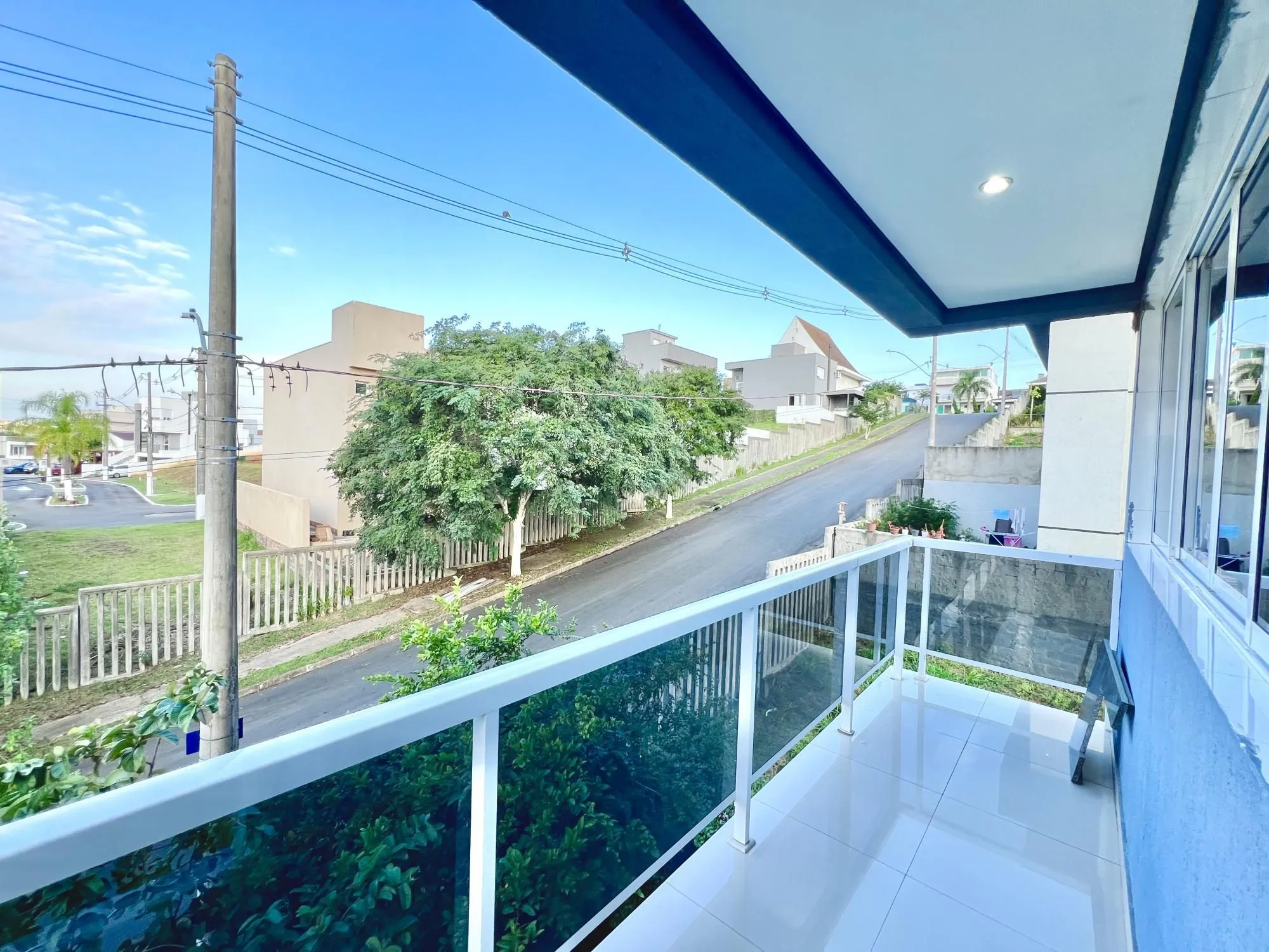 Imagem Casa 3 dormitórios com 2 vagas condomínio fechado e lazer completo