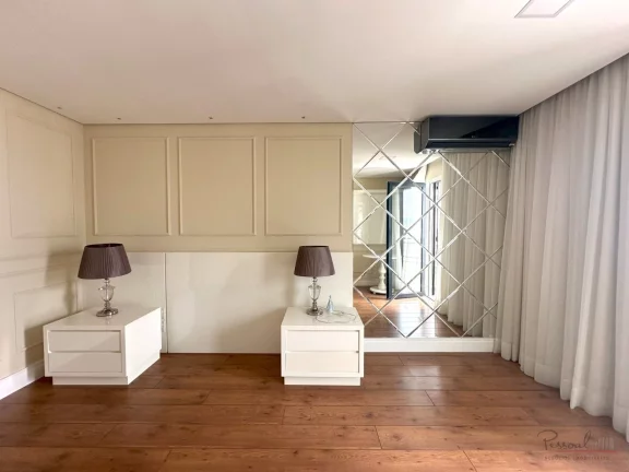 Imagem Linda cobertura em duplex com 272 mts2 privativos, 2 garagens, 3 dormitórios, sendo 1 suíte master...