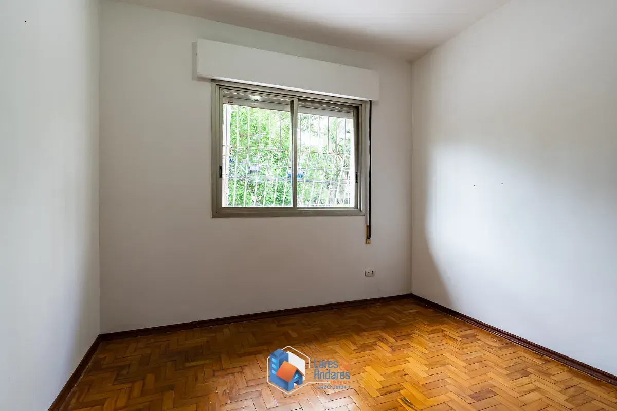 Imagem Sobrado para venda em Vila Firmiano Pinto com 3 quartos, sendo 1 suíte, 240m²