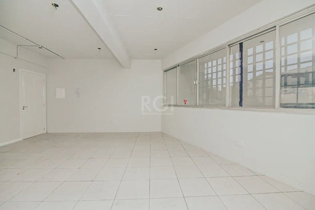 Imagem Predio para Venda - 241.18m², 0 dormitórios, Petrópolis