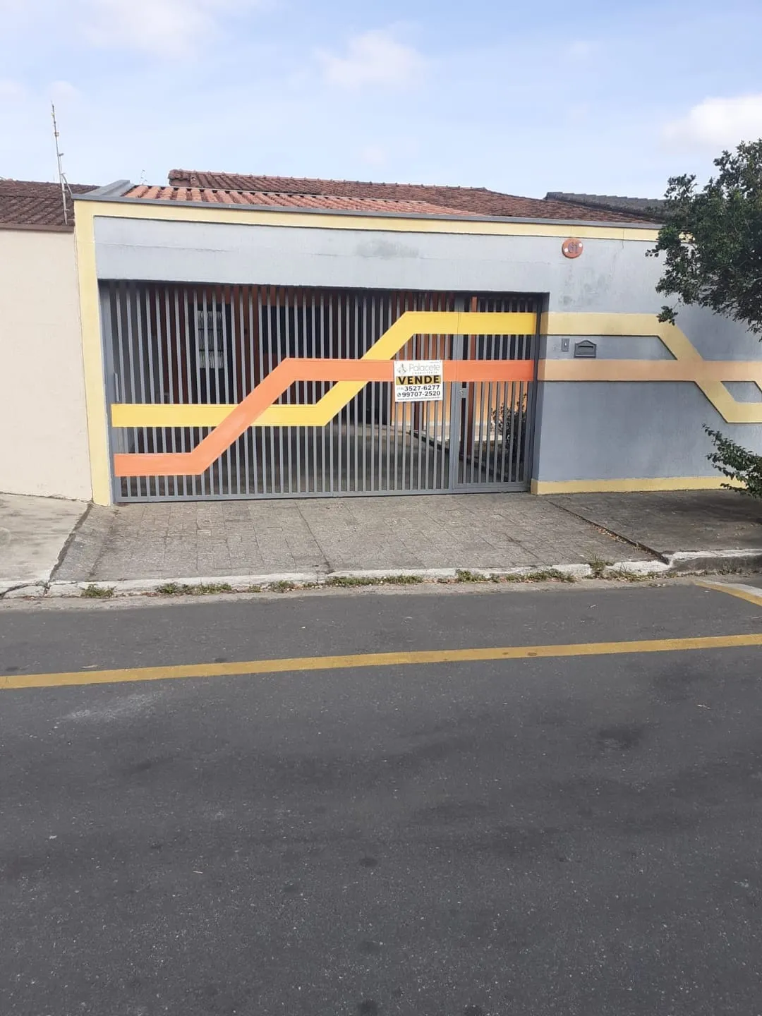 Foto do imóvel Casa à venda 3 Quartos, 1 Suite, 2 Vagas, 355M², São Benedito, Pindamonhangaba - SP