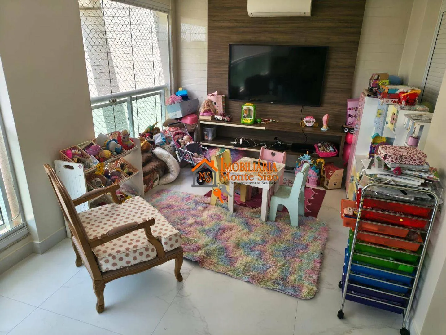 Imagem Apartamento com 4 dormitórios para alugar, 197 m² por R$ 17.600,00/mês - Jardim Santa Mena - Guarulhos/SP