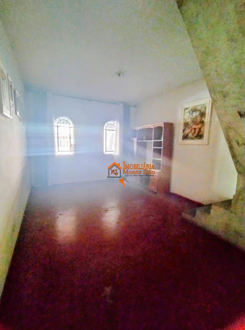 Imagem Sobrado à venda, 252 m² por R$ 397.499,00 - Jardim Adriana - Guarulhos/SP