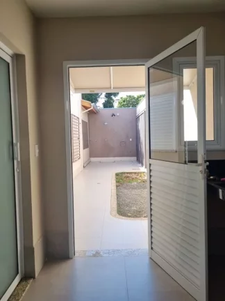 Imagem CASA TÉRREA Á VENDA NO JARDIM COLIBRIS