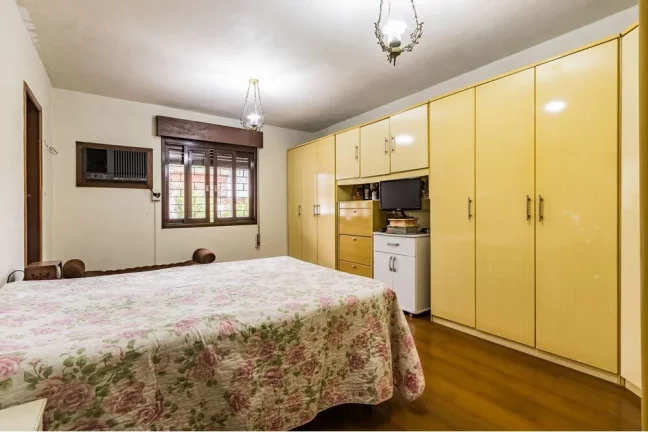 Imagem Casa para venda no bairro Vila Ipiranga em Porto Alegre