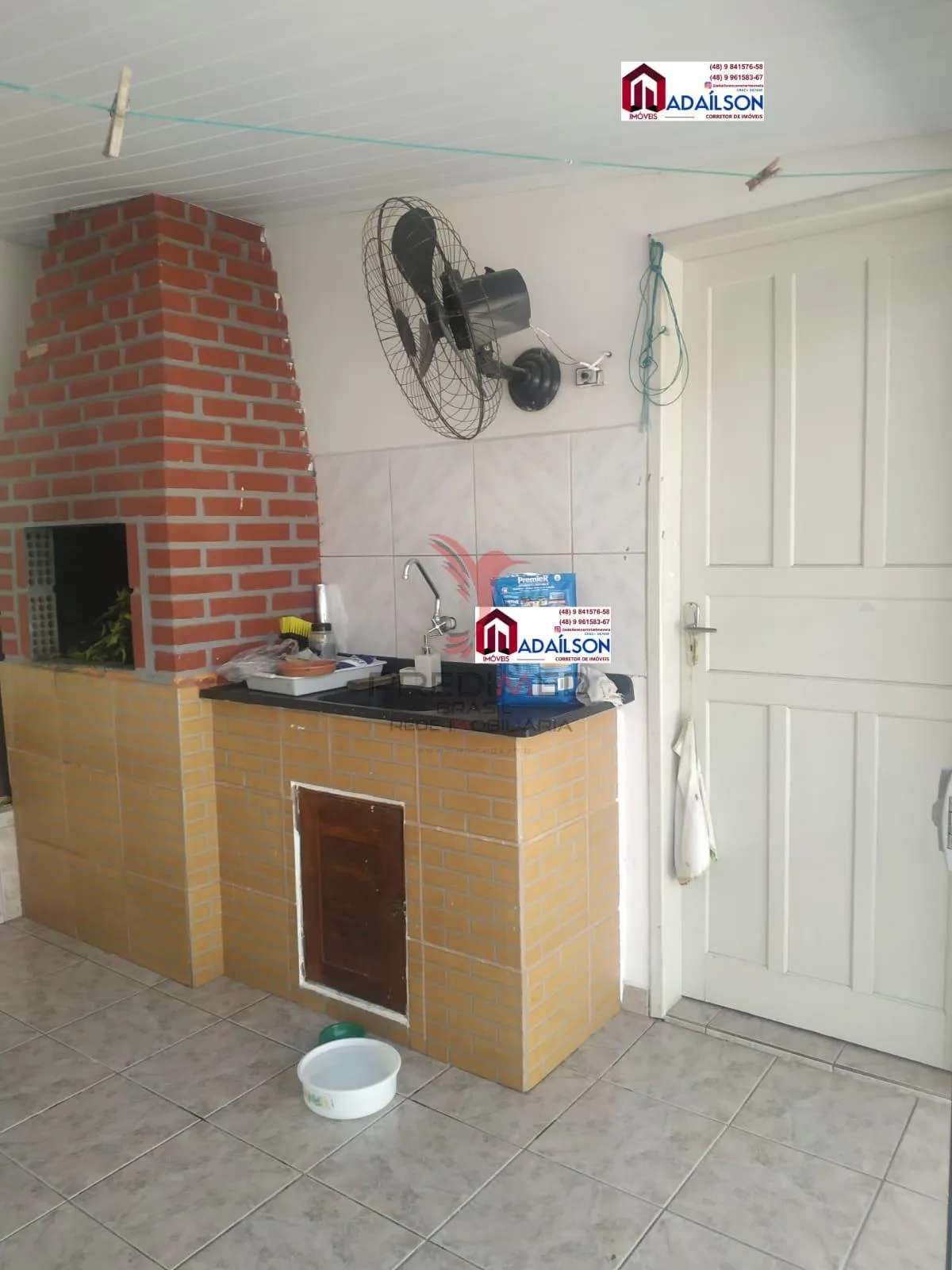 Imagem CASA A VENDA EM SÃO JOSÉ SC, BARREIROS, 3 DORMITÓRIOS, 1 SUÍTE + EDÍCULA COM CHURRASQUEIRA