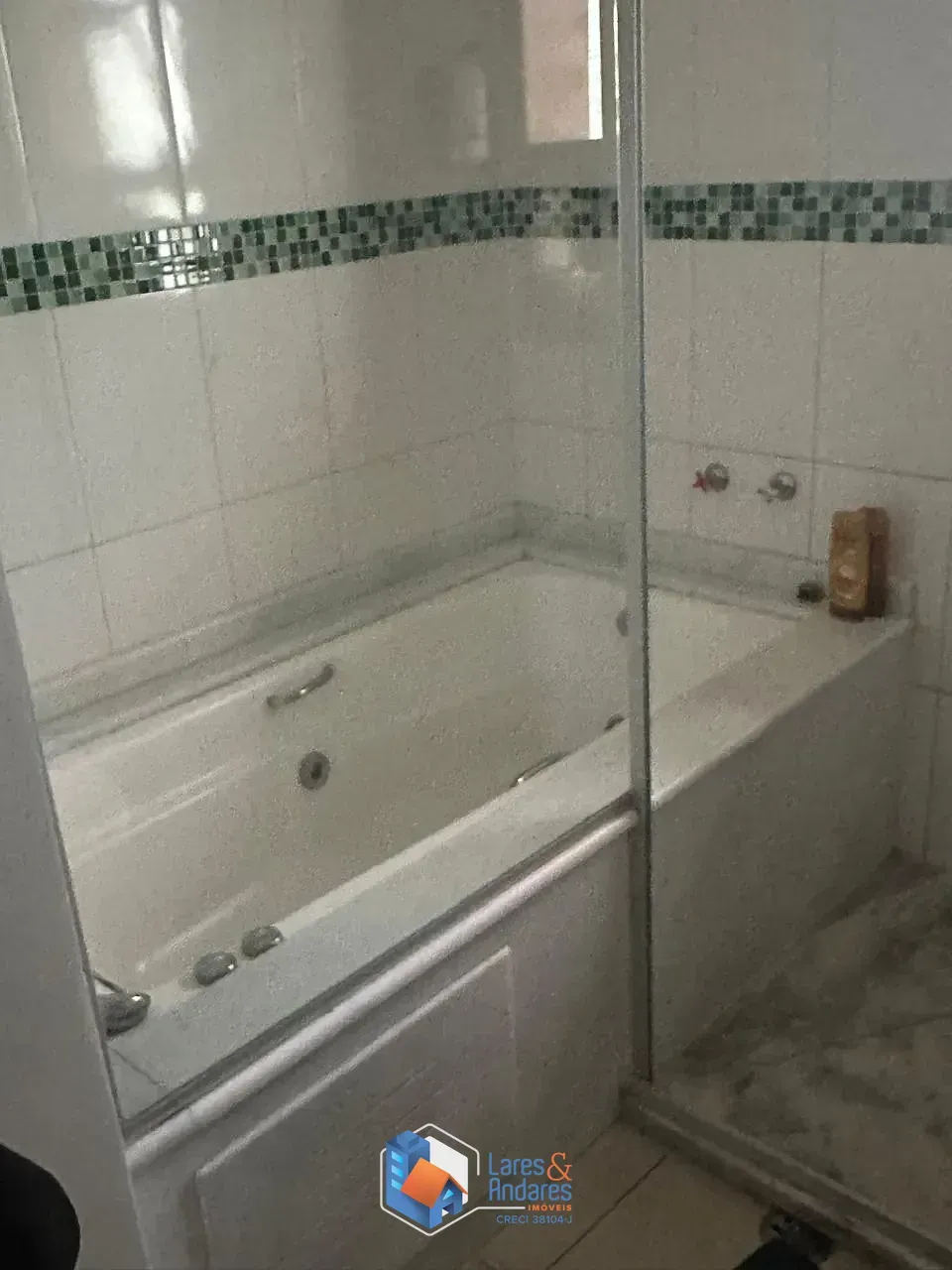 Imagem Casa para venda em Santana com 3 quartos, sendo 3 suítes, 175m²