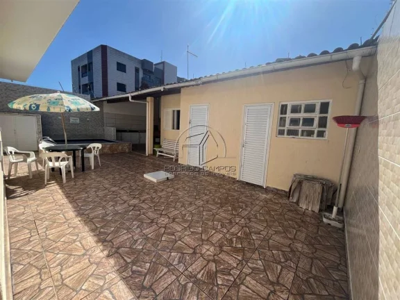 Imagem Espaçosa Casa Térrea 4 Quartos com Piscina em Agenor de Campos