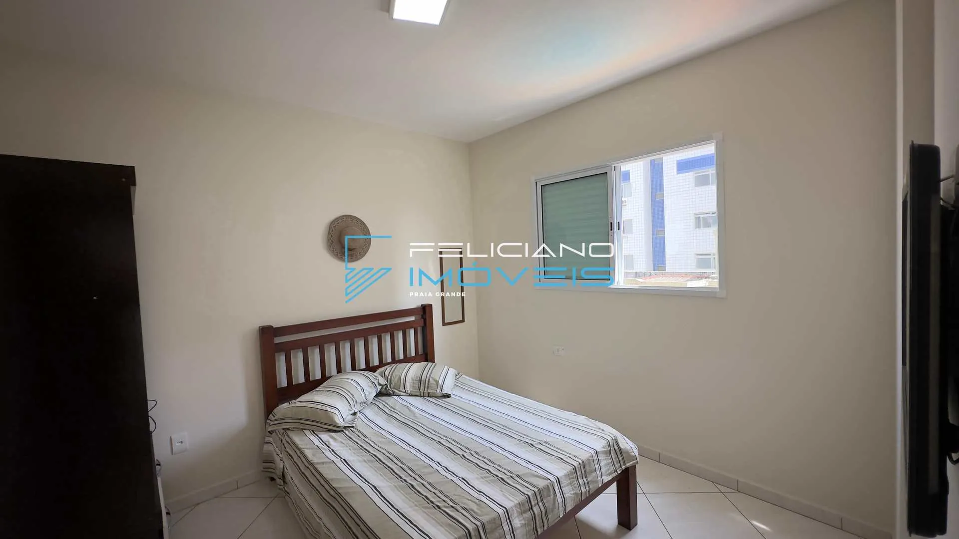 Imagem Apartamento na Ocian com 2 dormitórios e área de lazer.