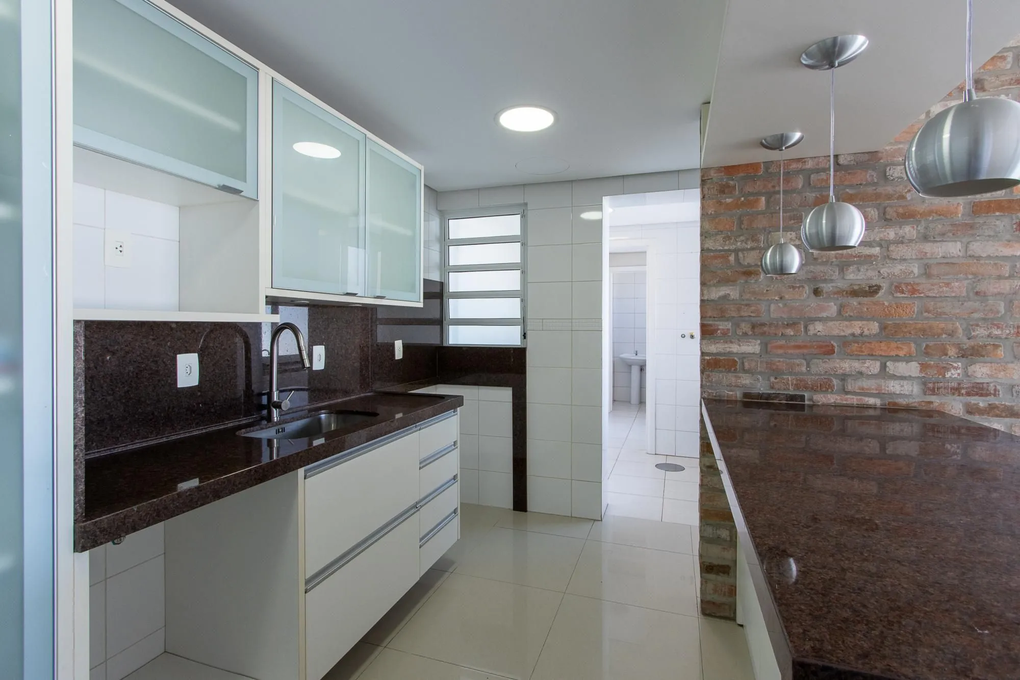 Imagem Excelente apartamento de 3 dormitórios, 1 suíte e 2 vagas de garagem.