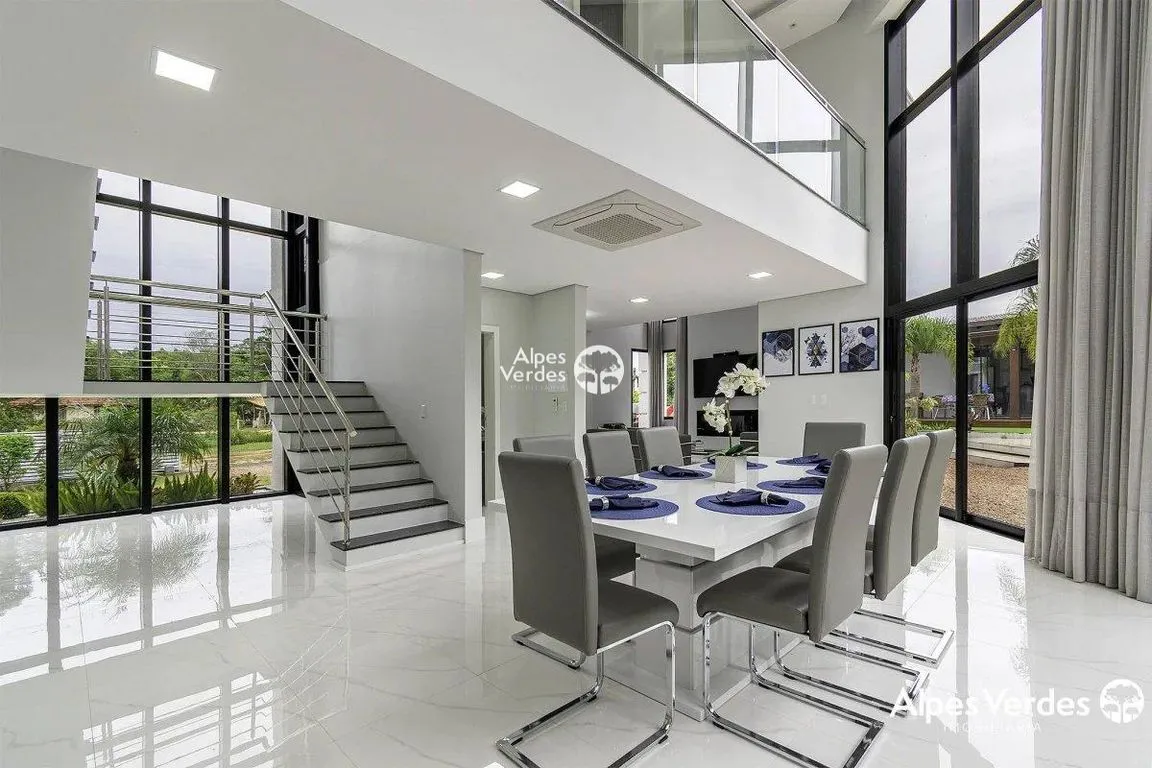 Imagem Vende-se maravilhosa casa dentro de condominio fechado de sitios em Viamão