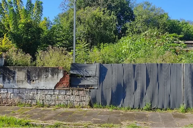 Imagem Terreno/Lote Residencial para venda no bairro Jardim Itu em Porto Alegre