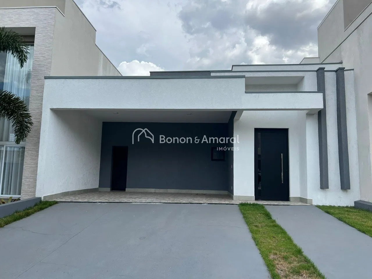 Imagem Casa com piscina à venda com 3 quartos, no Condomínio Real Park Sumaré,
