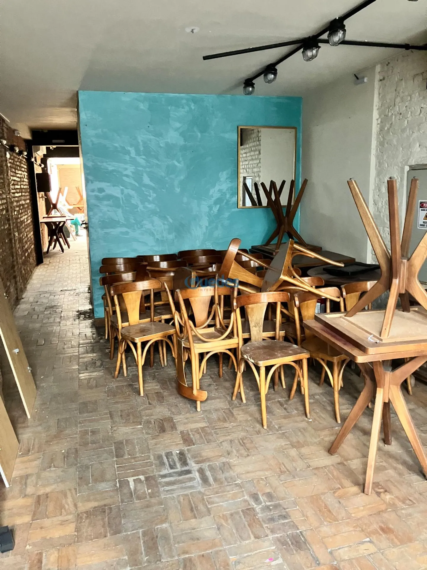 Imagem Imóvel comercial à venda, inclui instalações para restaurante. R$ 1.400.000