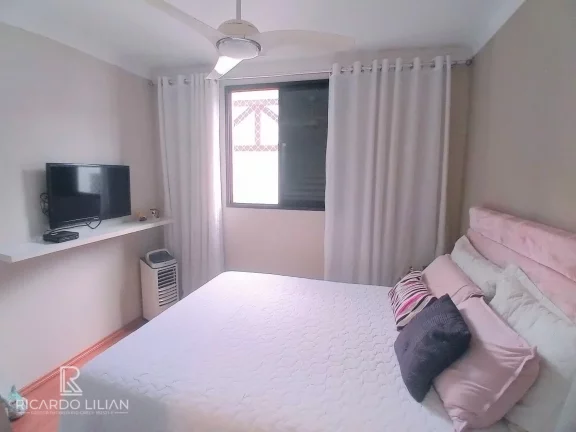 Imagem "Apartamento recém reformado de 3 dormitórios em condomínio charmoso e seguro no Jardim Santa Cruz!"