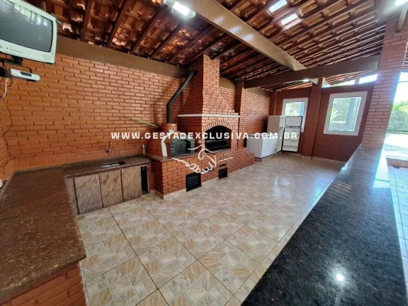 Imagem CHÁCARA GERANDO RENDA COM 10Mil m² 4 CASAS PISCINA ÁREA GOUMET COMPLETA