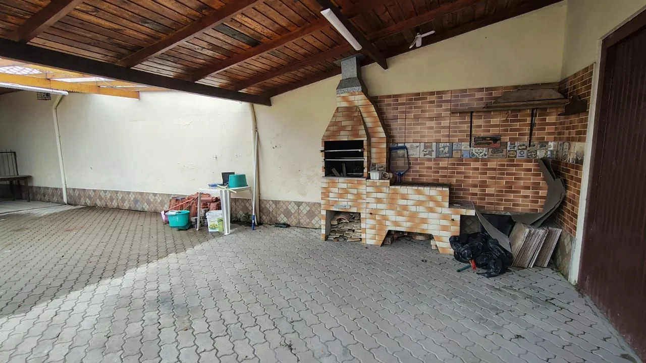 Imagem Casa com 2 quartos à venda
