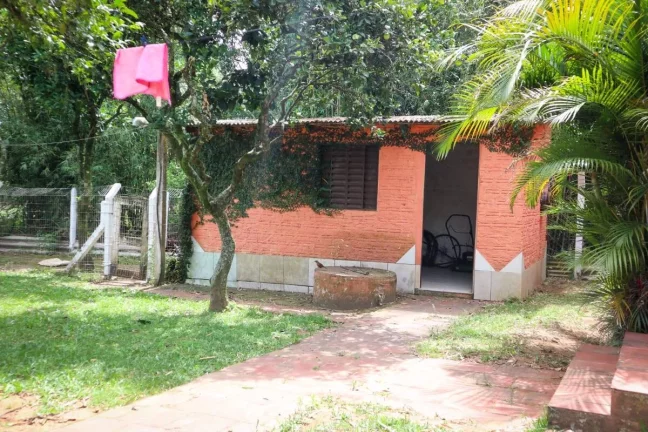Imagem Excelente Sítio com 4.672m², em condomínio, no centro de Águas Claras