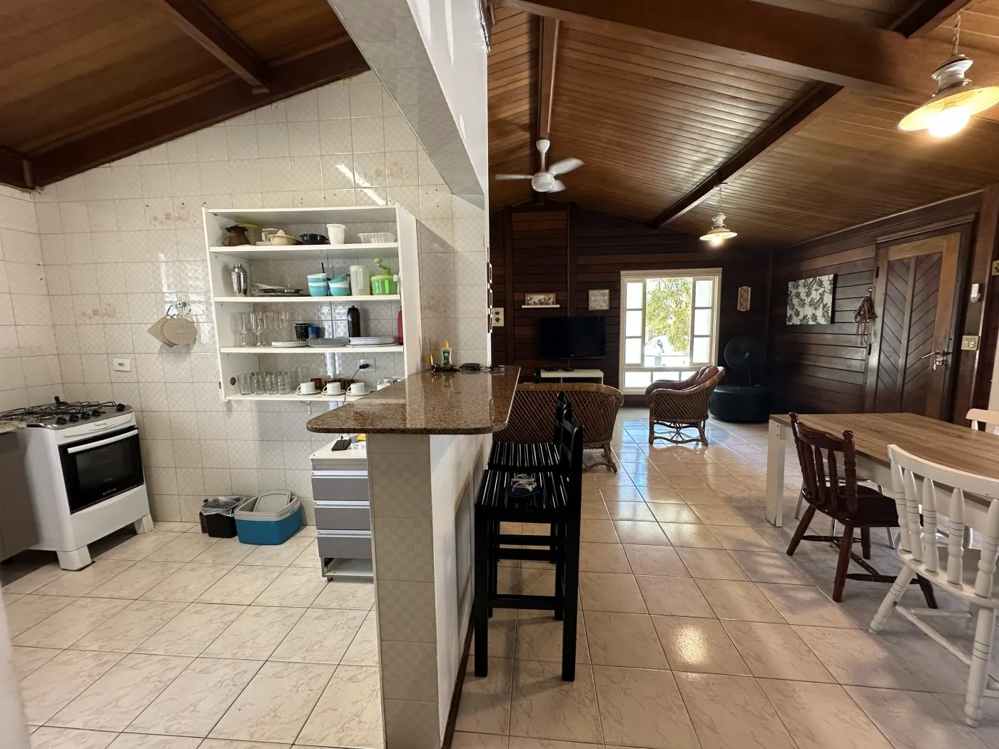 Imagem Casa para Venda em Bertioga, Riviera, 3 dormitórios, 1 suíte, 2 banheiros, 3 vagas