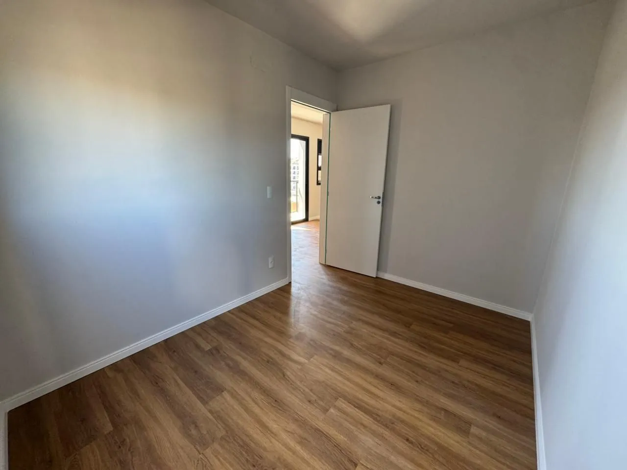 Imagem Apartamento de 2 dormitórios e vaga semi mobiliado em Canoas