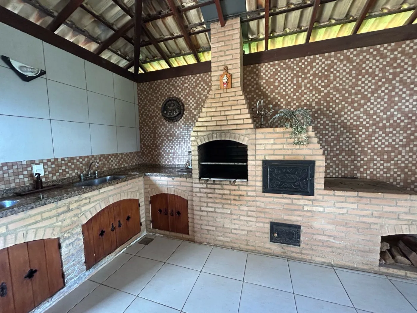 Imagem Casa em Condomínio para Venda em Petrópolis / RJ no bairro Nogueira