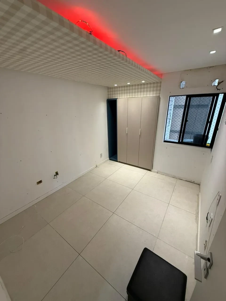 Imagem Apartamento com 2 Quartos à Venda, 75 m² em Espinheiro - Recife