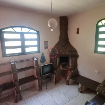 Imagem TRES CASAS EM UM TERRENO DE 700 MT COM ACESSO PARA O RIO. ENTRADA CONJUNTA PARA GARAGEM, PELA RUA