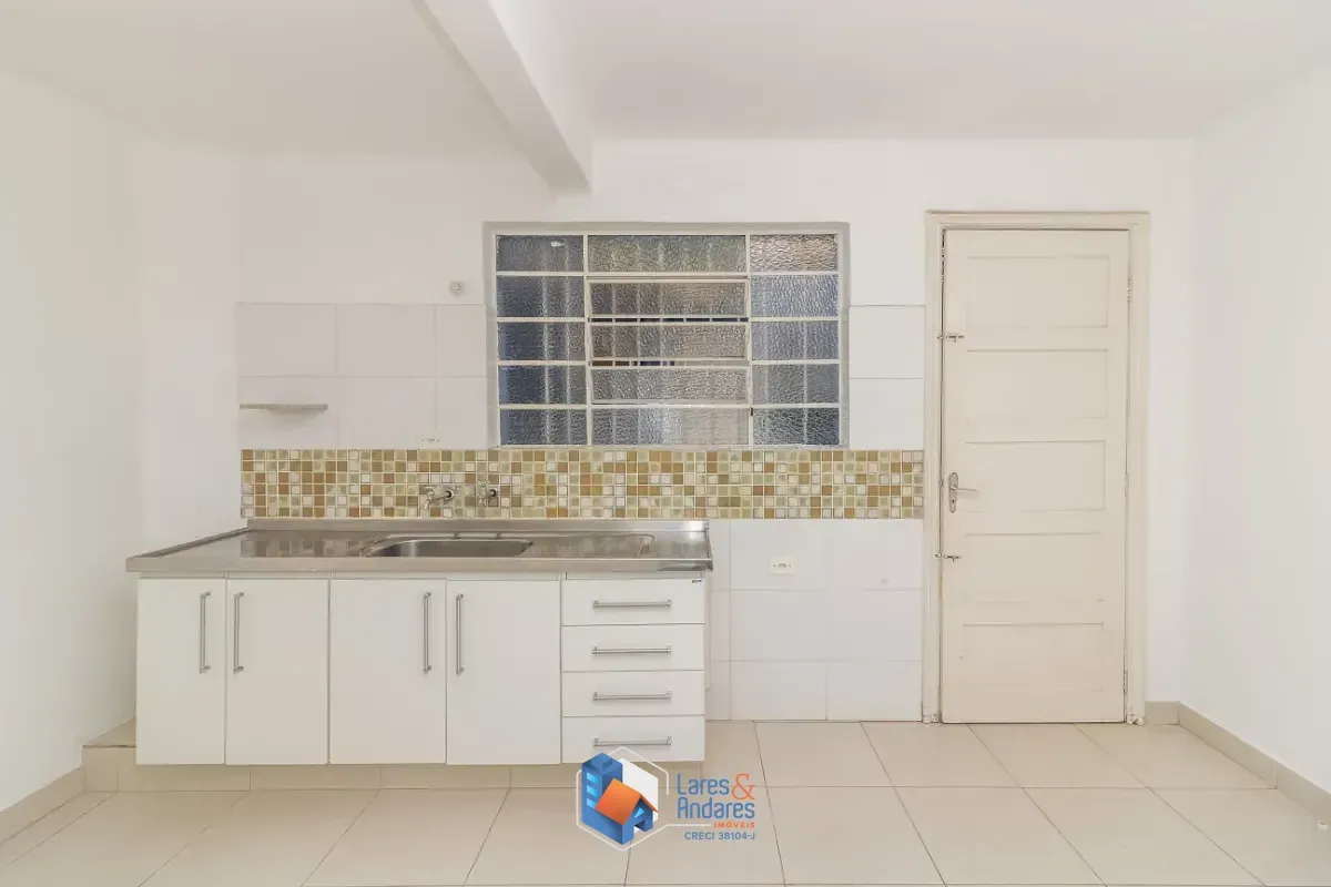Imagem Casa para venda em Pinheiros com 2 quartos, 140m²