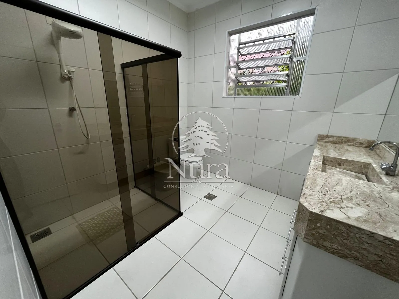 Imagem Sobrado de 3 quartos, 152m² no bairro Embaré, em Santos