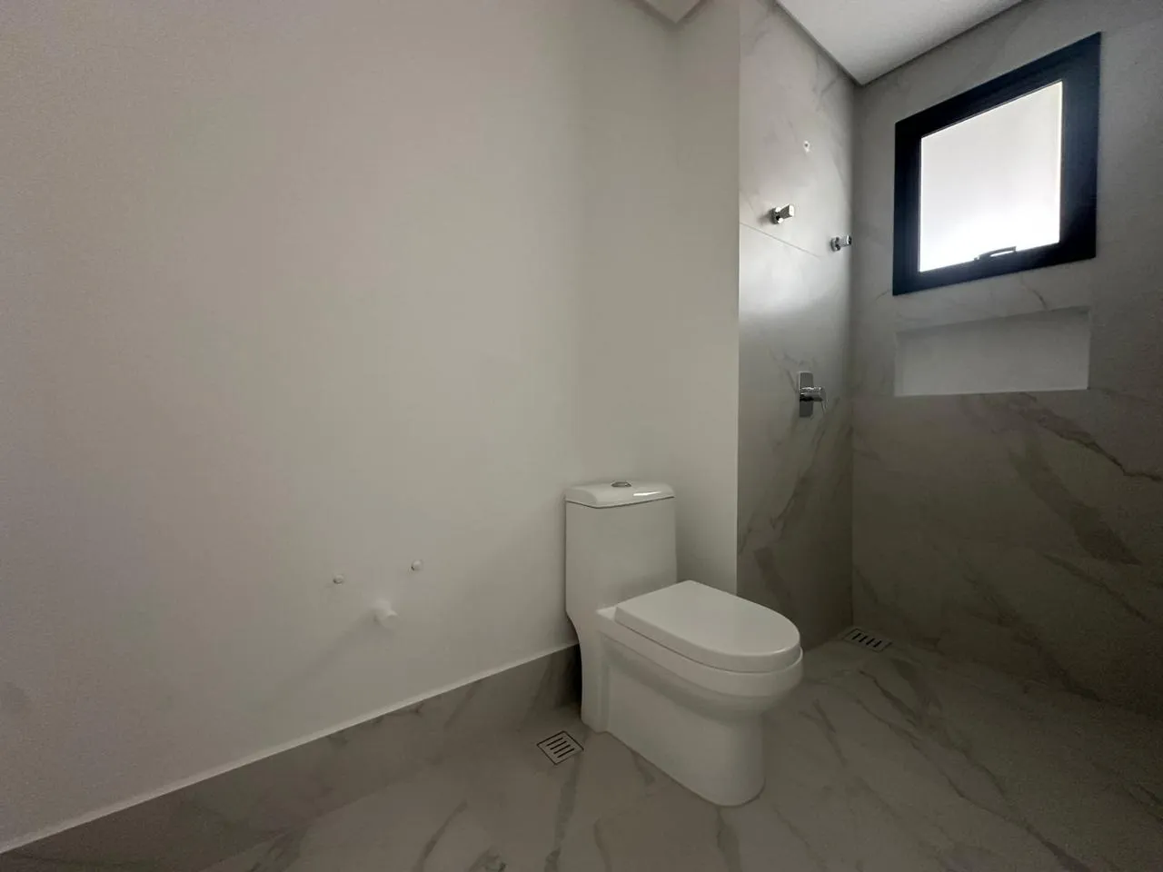 Imagem Apartamento à venda com 185m2 por R$ 2.500.000,00