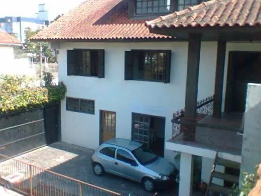 Imagem Mansão com 05 Quartos no Bairro Partenon