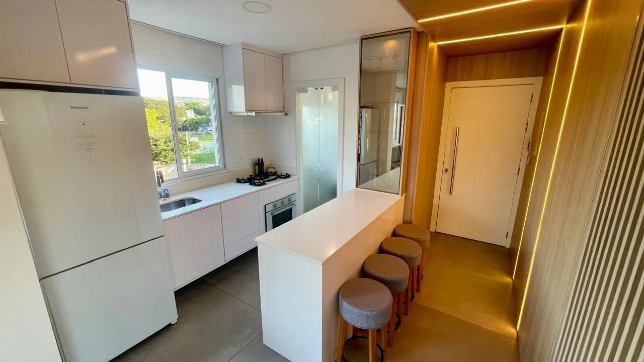 Imagem Apartamento 2 Dorm Mobiliado com Vaga e Elevador